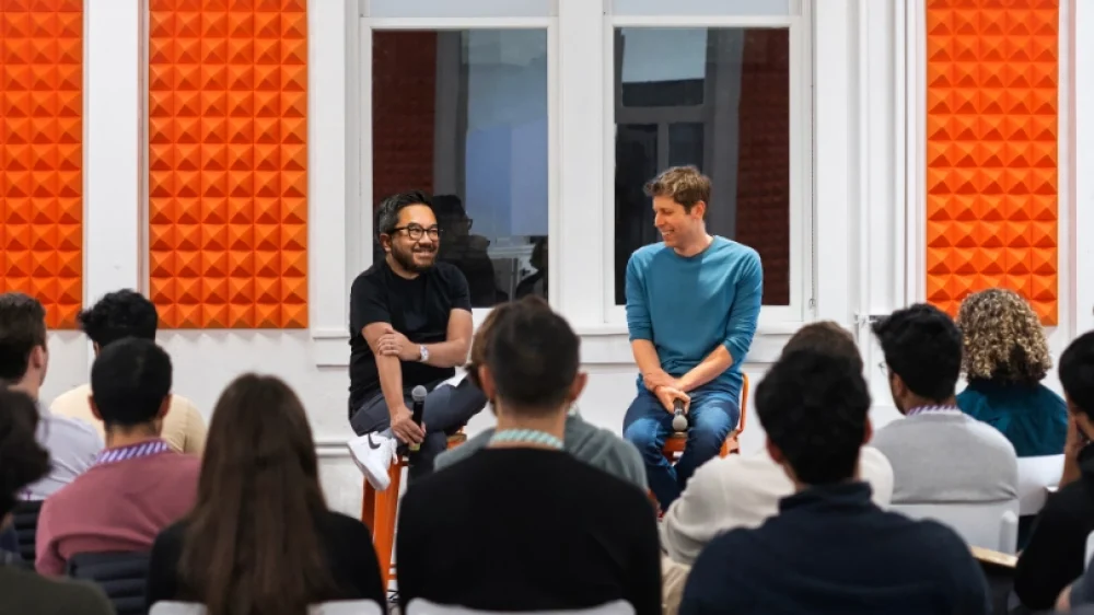 garry_and_sam-BDiyZpUw